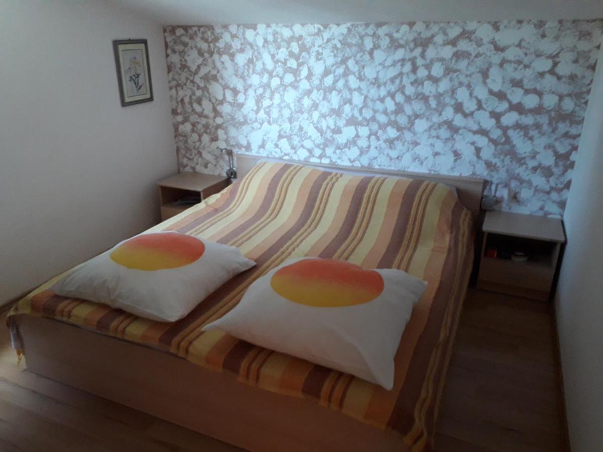 Apartment Samanta Sisan Ngoại thất bức ảnh